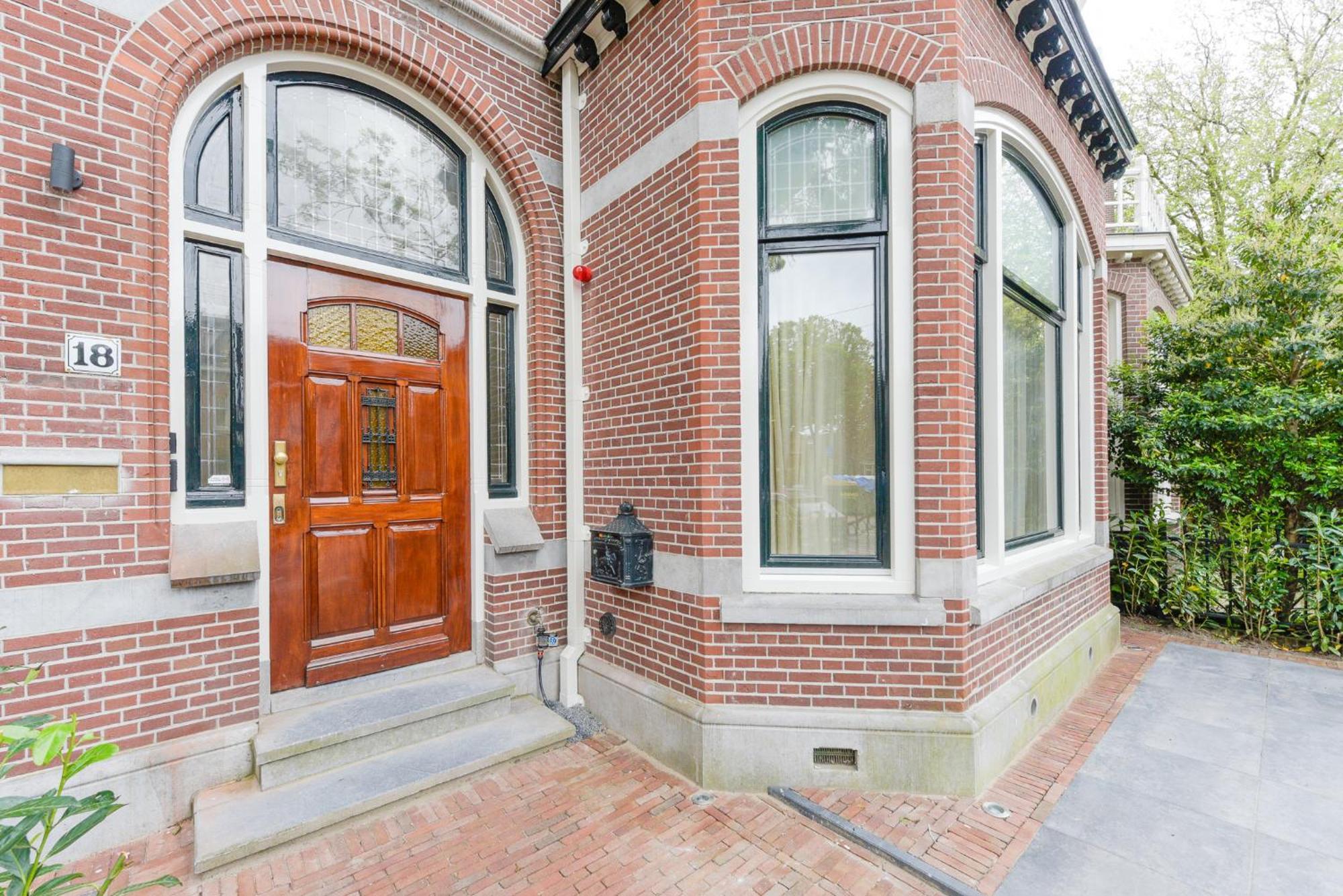 Novallure Villa Margaretha - Short Stay Apartments Rijswijk Exterior photo