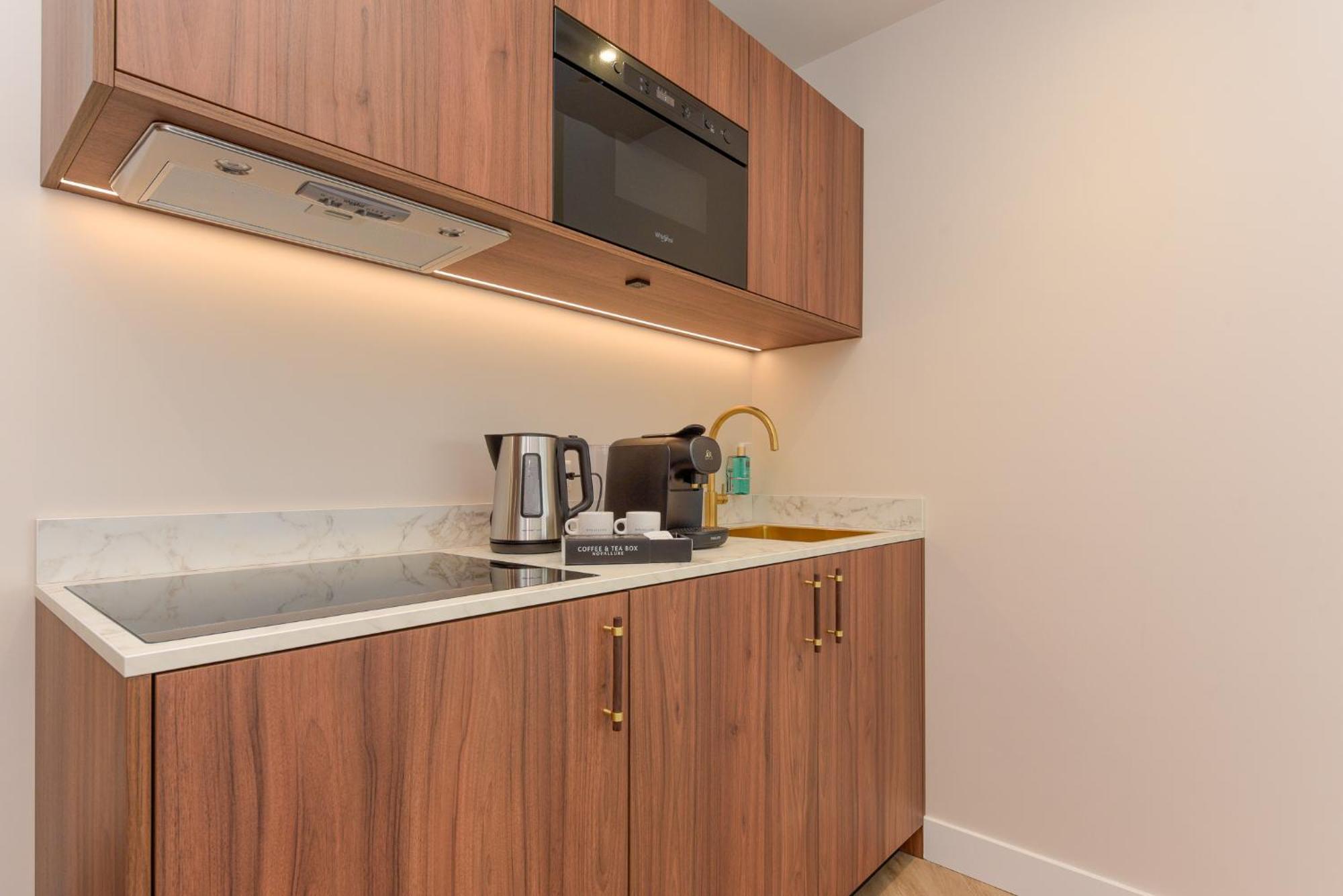 Novallure Villa Margaretha - Short Stay Apartments Rijswijk Exterior photo